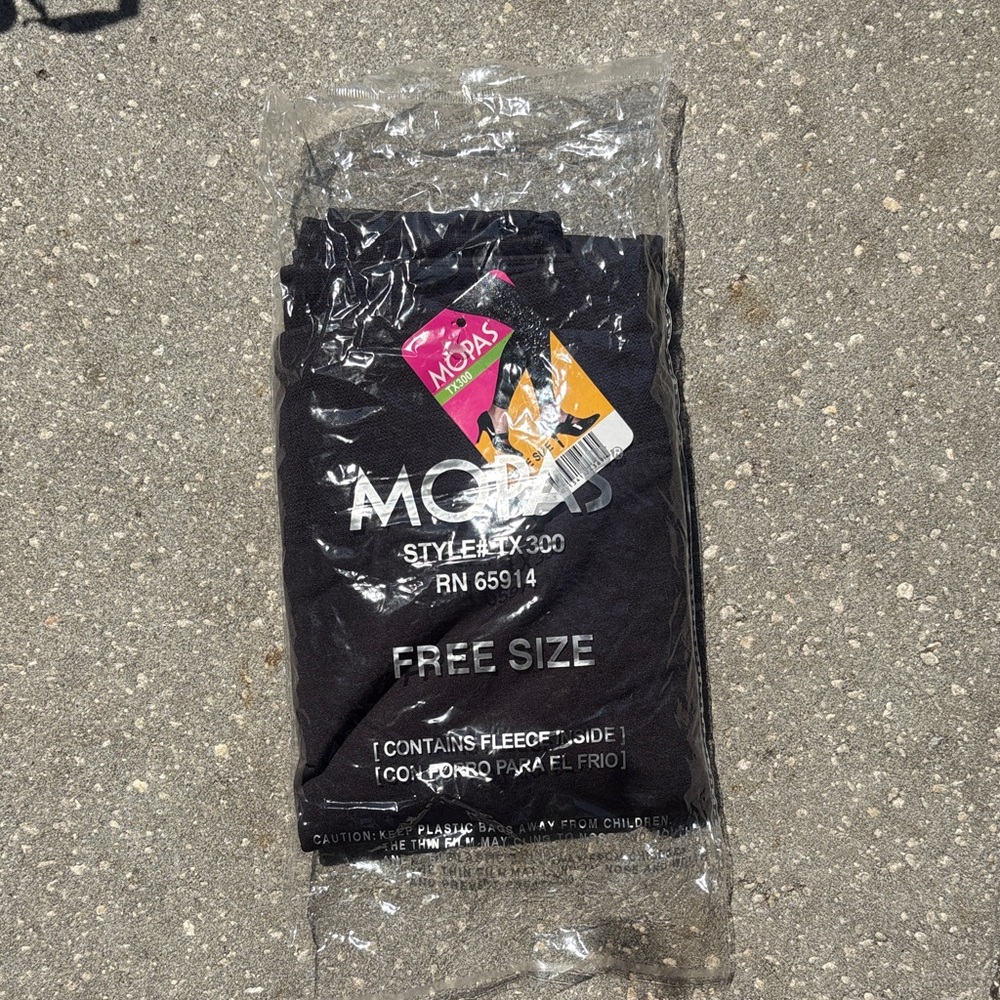 Mopas Black Free Size Fleece-Lined Socks